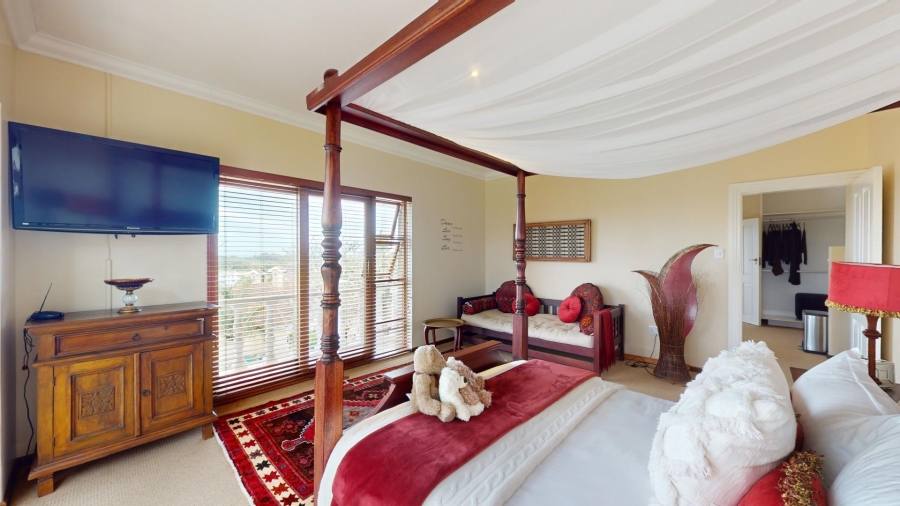 6 Bedroom Property for Sale in Walmer Heights Eastern Cape